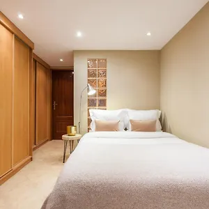 https://vintage-house-santa-catarina.hotels-lisbon-portugal.com